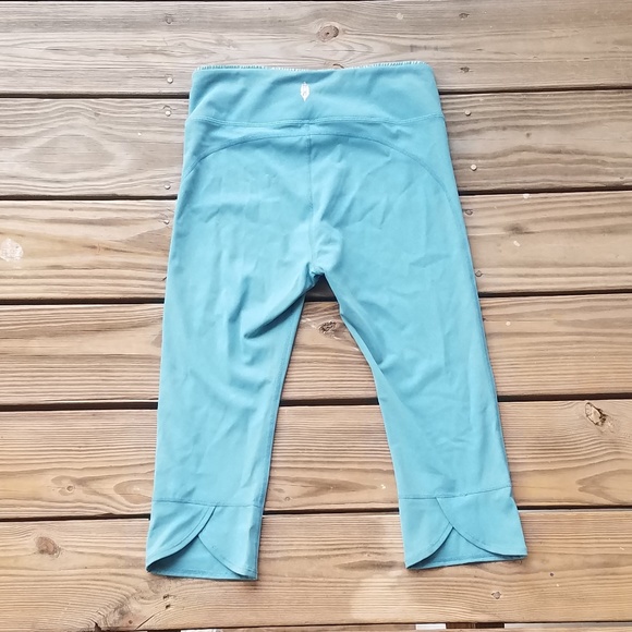 Free People Cropped Get Shorty Leggings - Picture 5 of 5